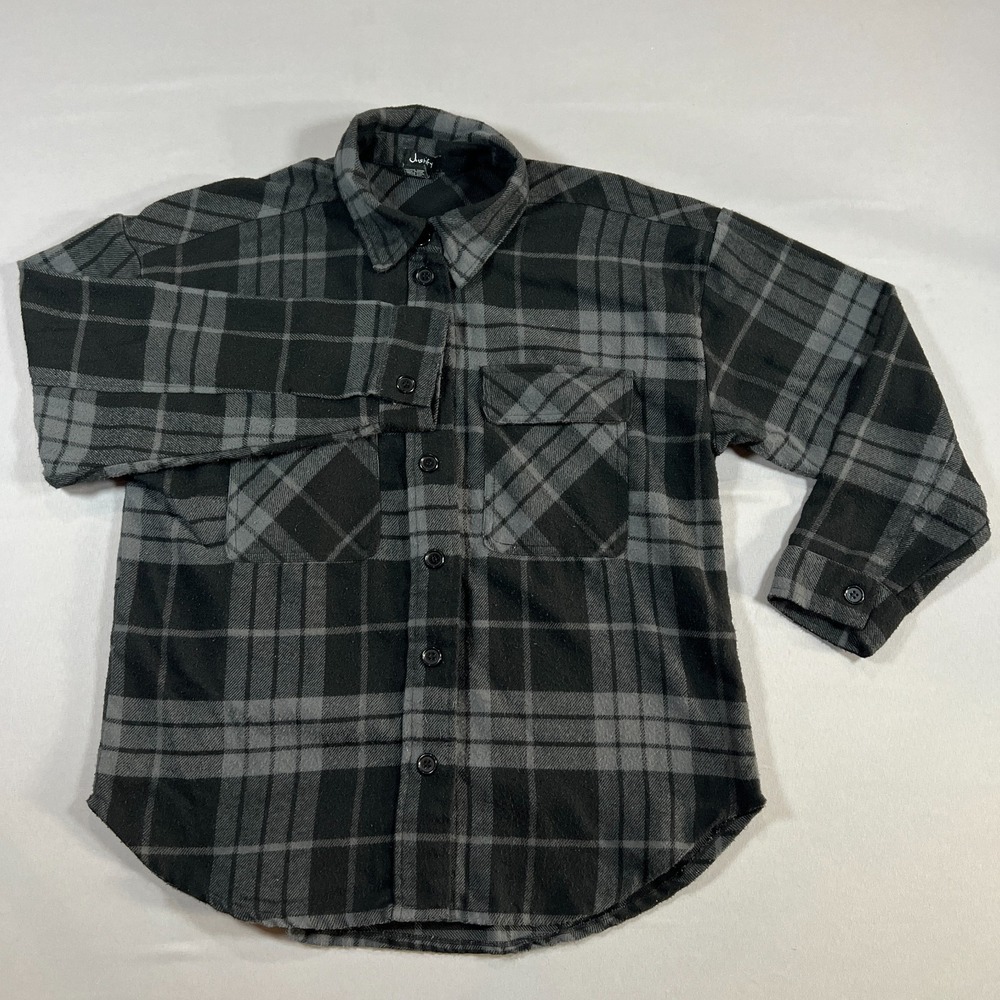 Justify Flannel Shirt Mens Medium Charcoal Gray Plaid Patch Pockets Button Up